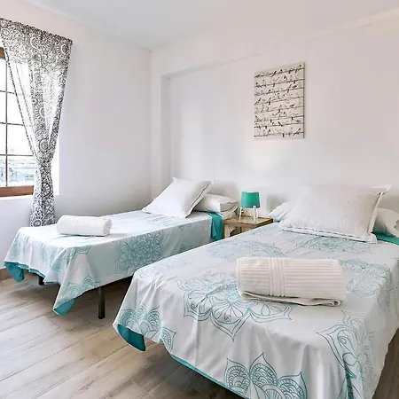 Two Bedroom Close To The Beach In Daire