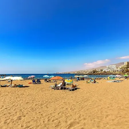 Two Bedroom Close To The Beach In Daire Playa de las Américas